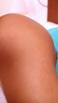 Pawg-teen mit dickem arsch von stiefvater gefickt