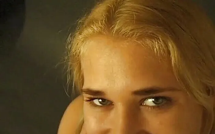 Flash Model Amateurs: Sensual scene from sexy teen