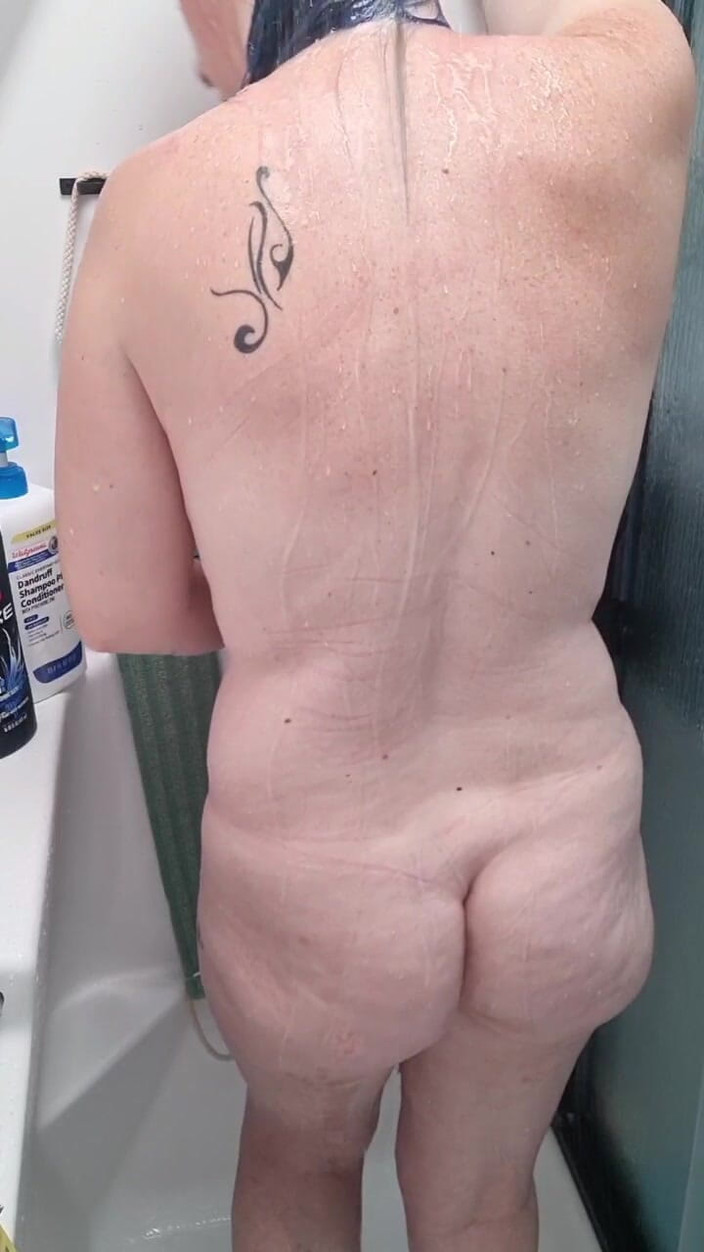 KittieNoOne: Masterbation pod prysznicem