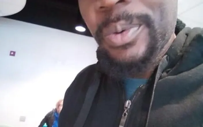 Oral addiction: Man Black Solo