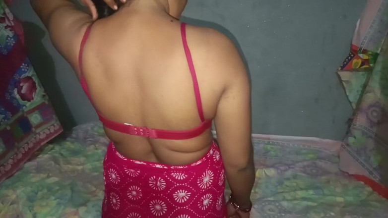 Savita5343: Üvey erkek kardeşim evde yokken yengenin evine gittim ve güzel...