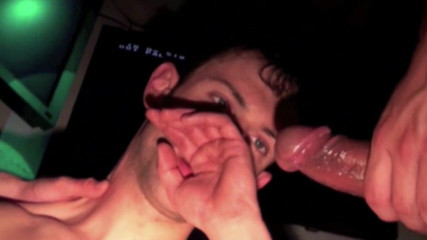 Crunch Boy: Futai sexual în trei în croazieră cu 3 heterosexuali