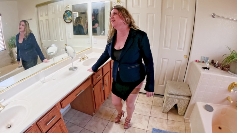 Erin Electra: Stepmom Can't Stop Thinking About Anal