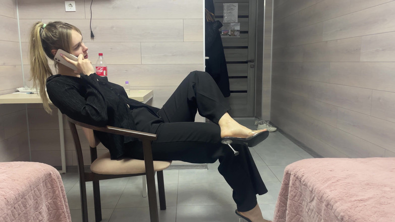 HotPrincessUA: Femeie în Control Dry Hump de la o femeie de afaceri...