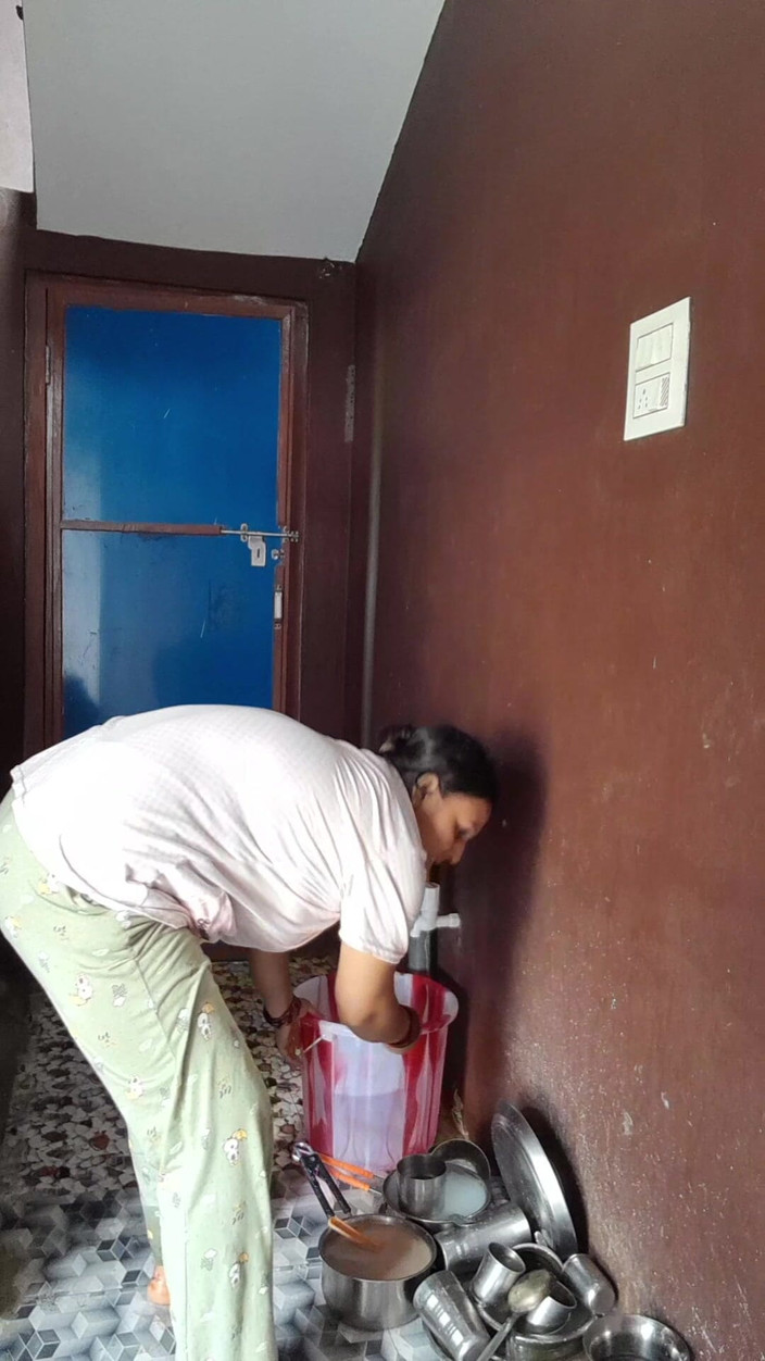 Puja555: 내 자지를 빨아주는 거유 밀프