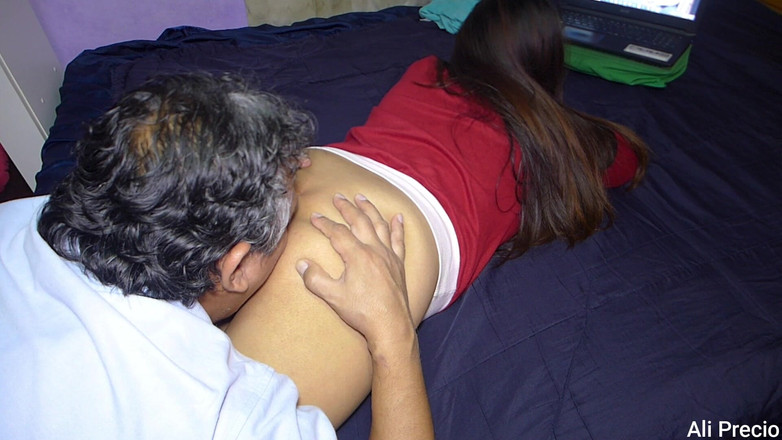 Ali Precio: सुंदर लैटिन लड़की की गांड में गांड चुदाई और बड़ा वीर्य निकालना