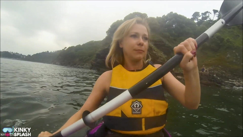 UKCuteGirl Lucy Lauren: gair tairaak ke lie khula paani kayak aapda - lifejacket dvara...