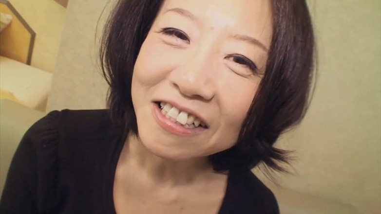 Milf in Love: 毛むくじゃらの日本のおばあちゃん - エピソード10