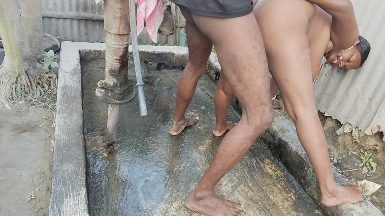 Sexydeb: Bhabhi Ki Chudai Karte Samay Peshab Laga