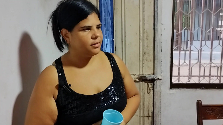 Adribella69: Ein Fremder hilft mir und berät mich und gibt mir...