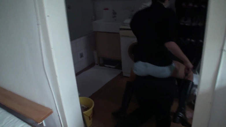 Femdom Austria: Jízda na jejím černém poníku