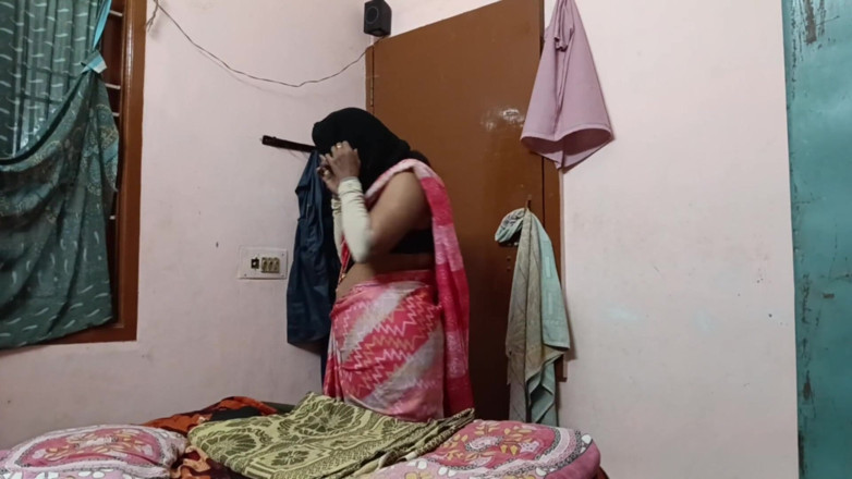 Benita sweety: Tamil marido e esposa quente sexo missionário na cama