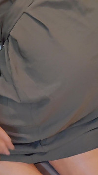 Culona asiática milf monta hasta que se corre en su coño