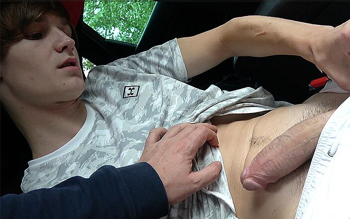 East Boys studio: Perjalanan dengan Antony - Part1