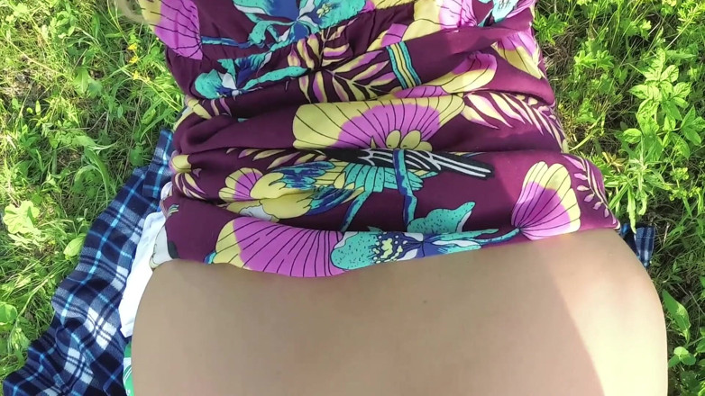 Sasha Bikeyeva: Gaya doggy dan blowjob amatur di dalam hutan dengan si...