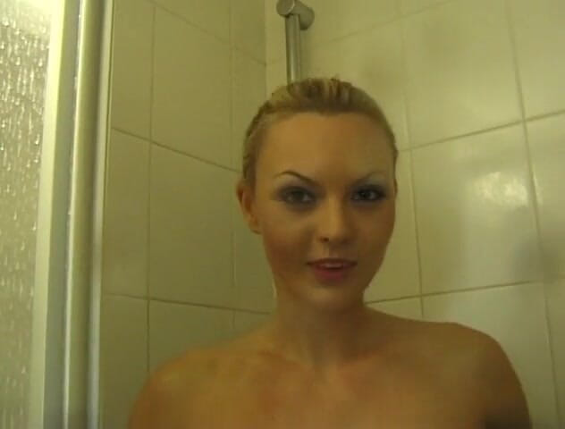 Flash Model Amateurs: 흑인 대물 자지에게 따먹히는 금발 미녀