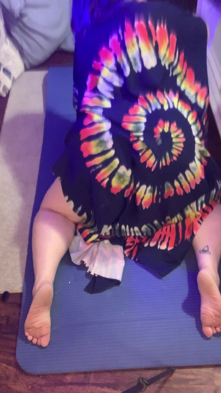 BlancaGirlBBW: BBW podgląda jogę boo