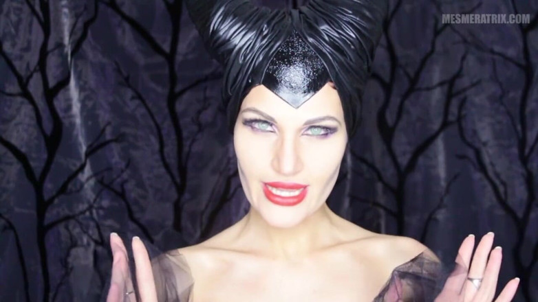 Lady Mesmeratrix Official: In to maleficenteyes...