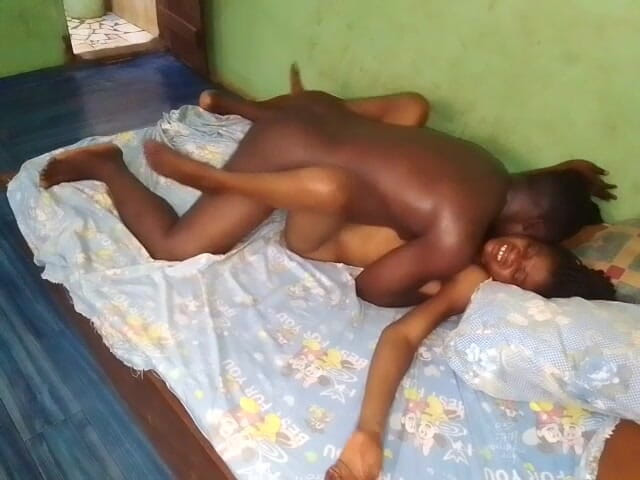 Sex tatie dessi: Bu guru afrika ngentot sama murid india