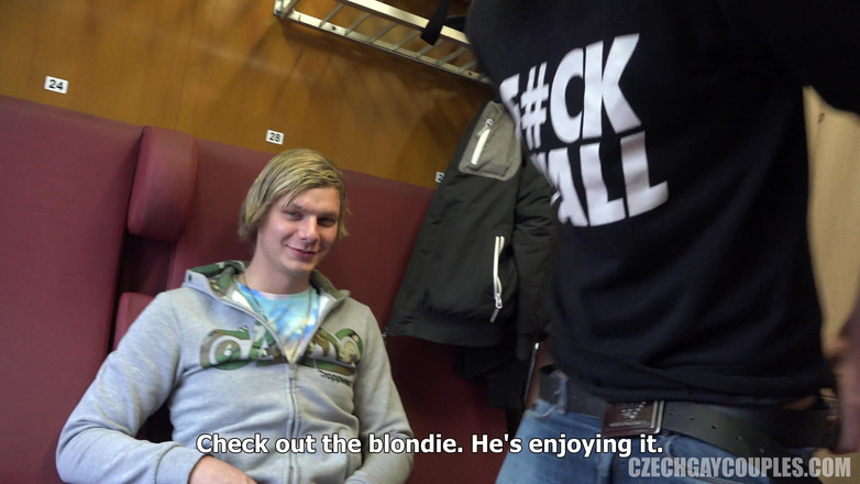 Czech Gay Couples: Parejas gay checas 4 twinks - speed bang y anal cherry pop