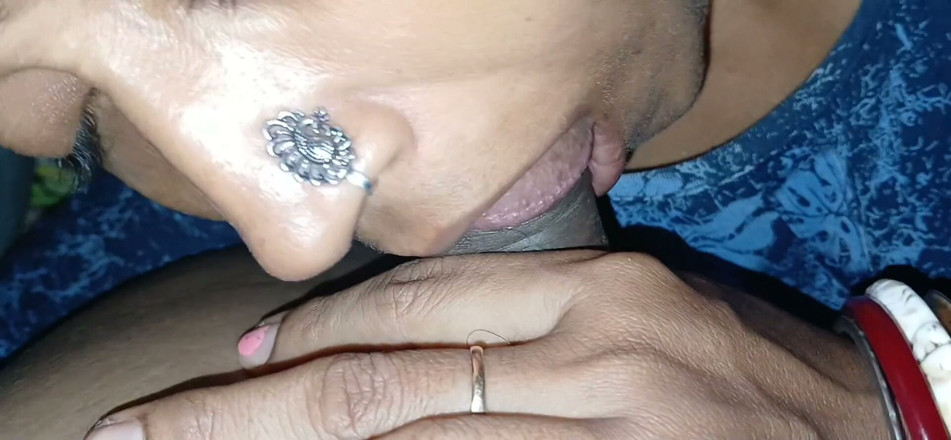 Anguribhabi: Stepmother Alone in Home, Ask Me to Spend the Night...