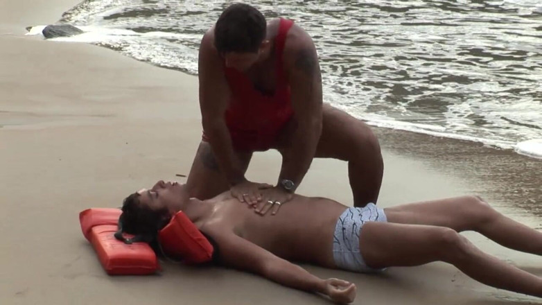 Gay X: Sex na pláži - (bez kondomu)