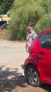Napełniam tyłek mojej sąsiadki mlekiem, podczas gdy jej chłopak pracuje