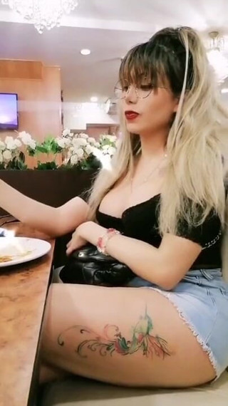 Barbietransxxxx: Tranny berbogel di pantai semasa bercuti