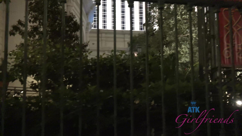 ATK Fans (Girlfriends): Virtual vacation in Las Vegas with sweet teen Carmen Callaway 1/2