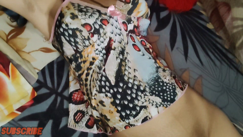 Kapsims: Subscriberku tiba-tiba datang ke rumahku dan ngentot aku habis-habisan