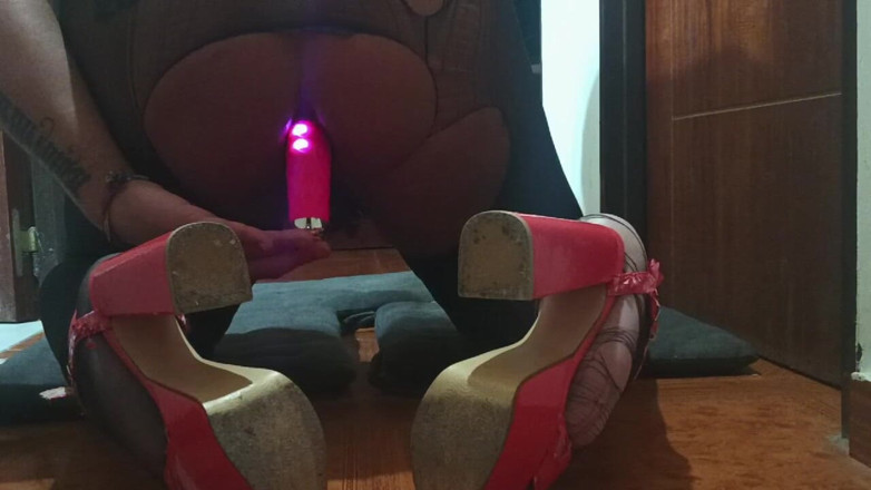The magic: Jouer avec un vibromasseur riche