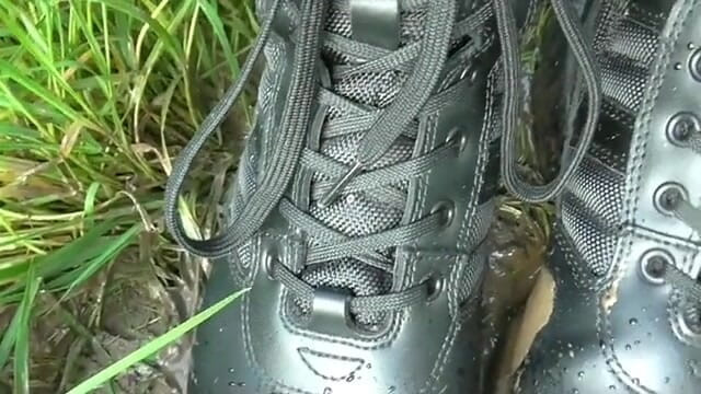 Kikka Jennie: Muddy boots
