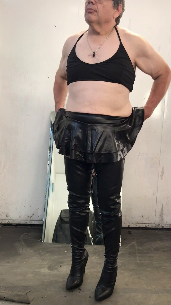 DozenSummer3: Kongkekkan saya skirt mini!!