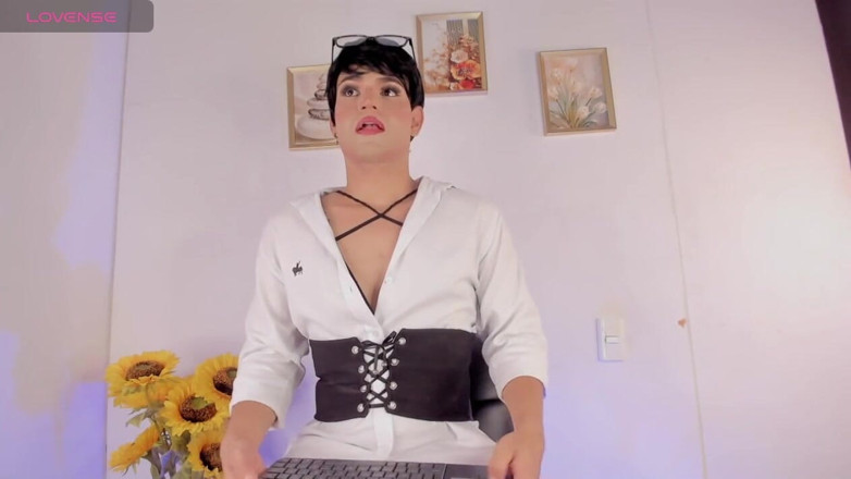 KenPrince: Cute Femboy Ken Masturbates and Bounces Fat Ass on Hard...