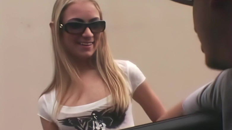 Perv Milfs n Teens: Tyler Stevens Hanya 18 Tahun Dan Suka seks mentah