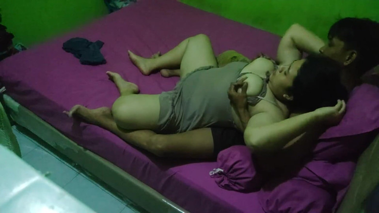 Maye_istrihot: (no Sensor) Payudara Nya Sangat Menggoda