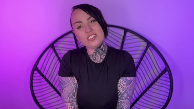 Miss Valentina: Ponížení obryně