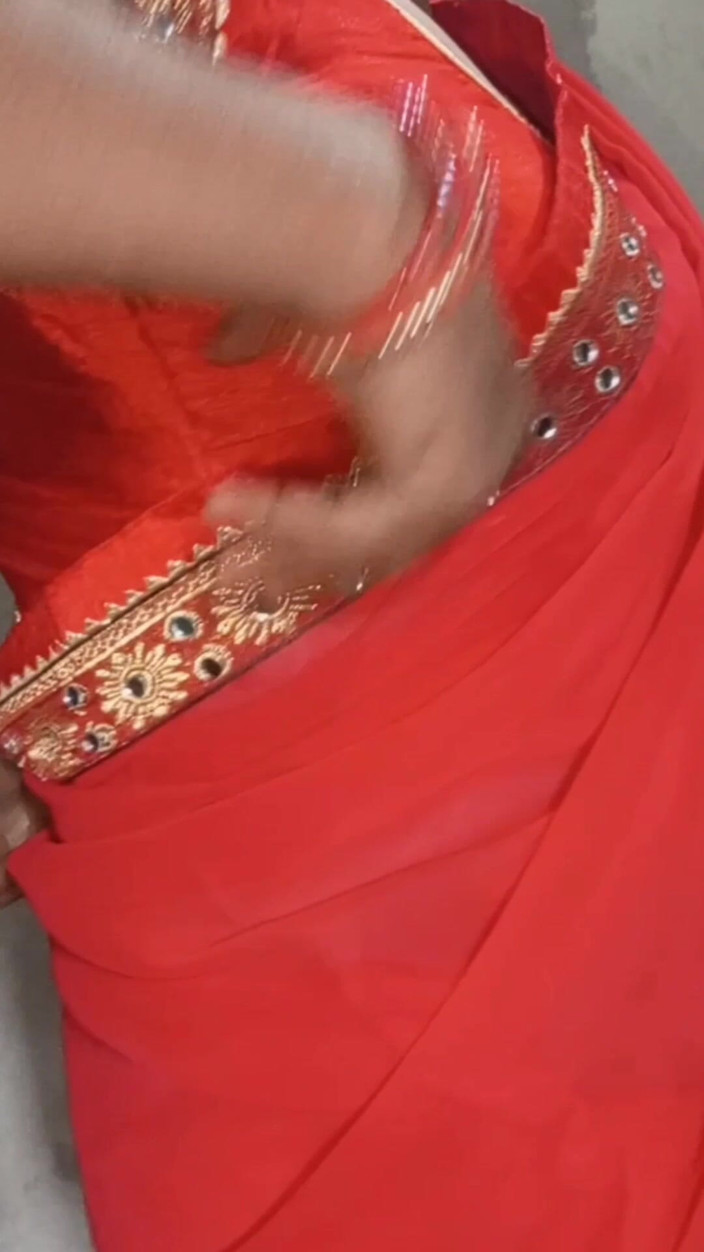 YangZi 69: My Bald Stepbrother Wants to Fuck Me in Red Saree