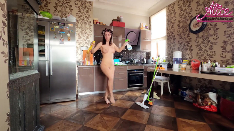 Alice KellyXXX: Sexy wife fun dancing naked while cleaning the house