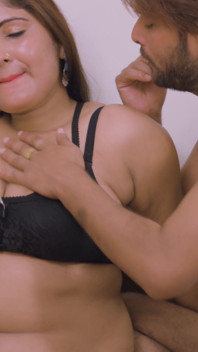 Desi Memsaab's Hardcore Fucking with Servant (4k Video Clear Hindi Audio)