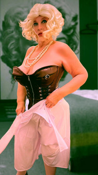 Babci Norma Jean's Multi orgazmiczne palcowania, dildo i misjonarz jebanie kremówka