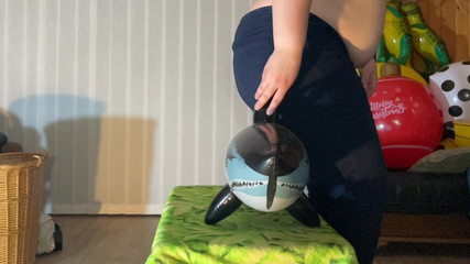 BeachBallsDuo: Birçok şişme plaj oyuncaklarını ve şeylerini parçaladık! Yavaş çekimli 2 kamera!