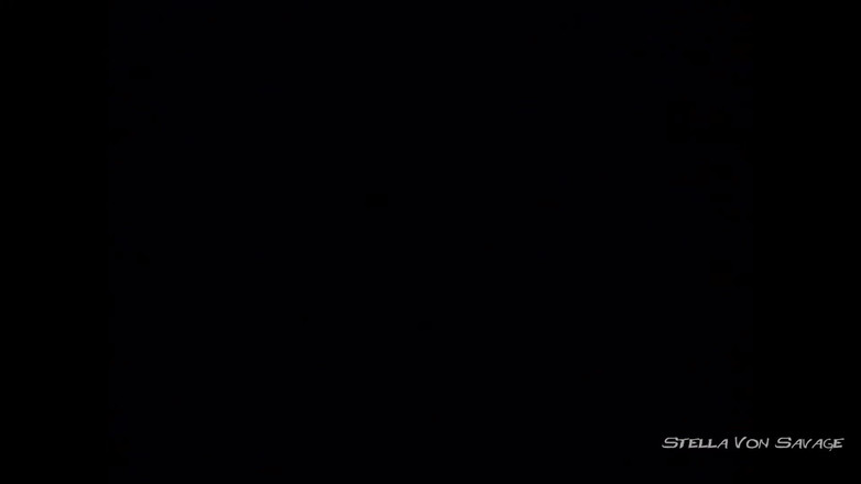 Stella Von Savage: Micșorare în castitate - Tachinare cu dominare feminină