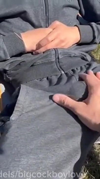 The Soldier Publicly Lowered His Fucking Ass with a Big Dick on Cum Bareback. Fuck It's Hot
