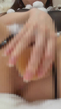 Nový oblek Bunny, stejná nezbedná zábava - pojď se na mě znovu dívat
