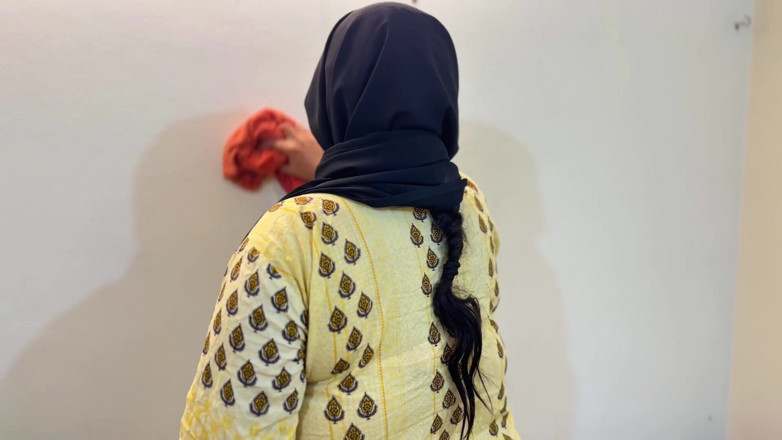 Aria Mia: Teman sekamarku dengan pantat bahenol dan toket besar berhijab kamiz...