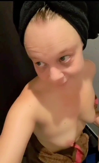 Milf solo - video pendek 3