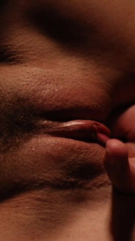 Hatun sinfulxxx tarafından 2 adam tarafından baştan çıkarılıyor