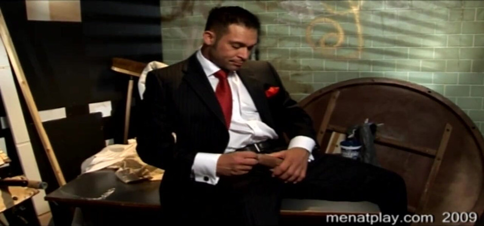 MenAtPlay: Closed Circuit on Jed Willcox