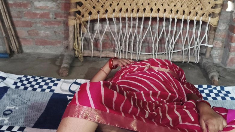 Rinki devi: Rinki Bhabhi Kki Chut Ke Baal Saaf K ein